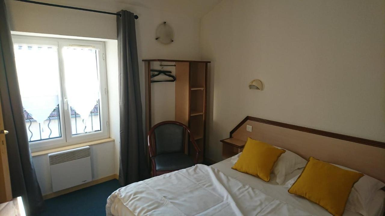 Hotel Les Deux Porches Verrieres  Екстериор снимка