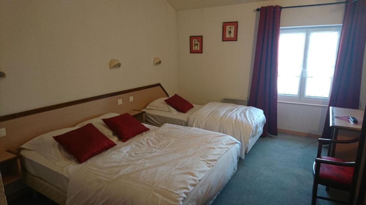 Hotel Les Deux Porches Verrieres  Екстериор снимка