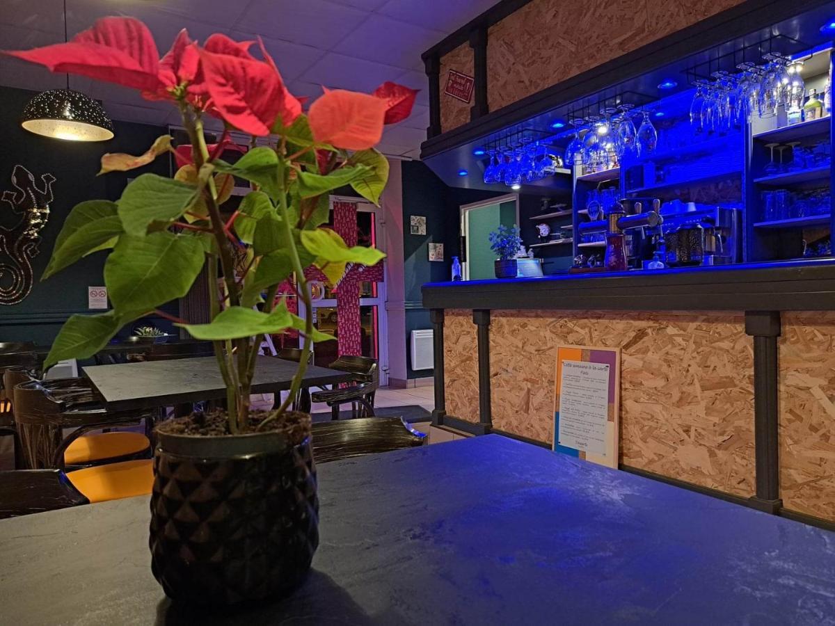 Hotel Les Deux Porches Verrieres  Екстериор снимка