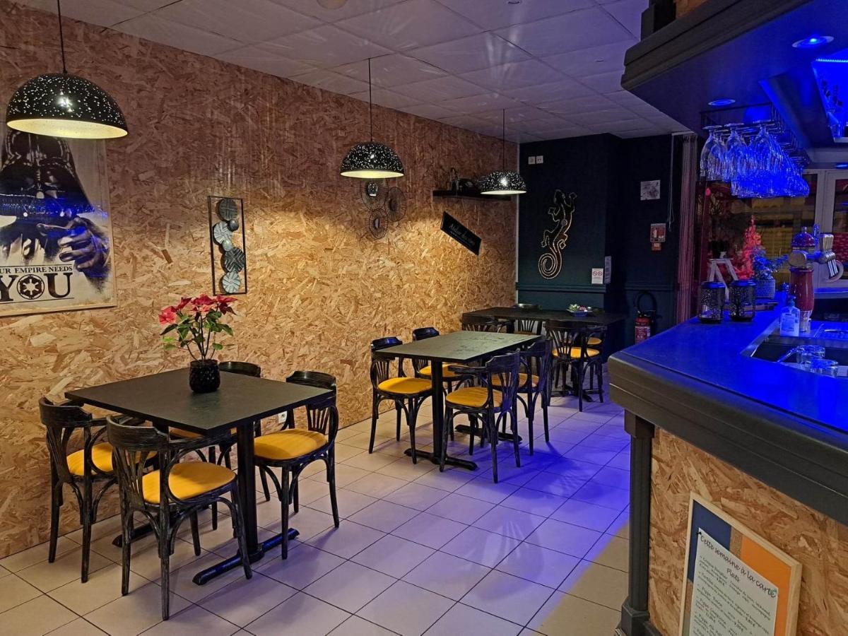 Hotel Les Deux Porches Verrieres  Екстериор снимка