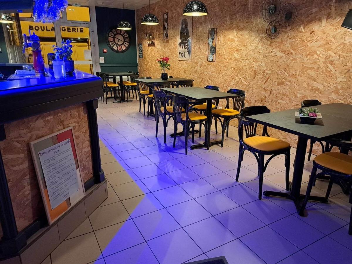 Hotel Les Deux Porches Verrieres  Екстериор снимка