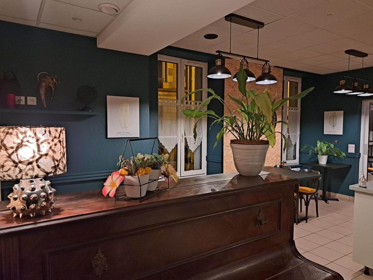 Hotel Les Deux Porches Verrieres  Екстериор снимка