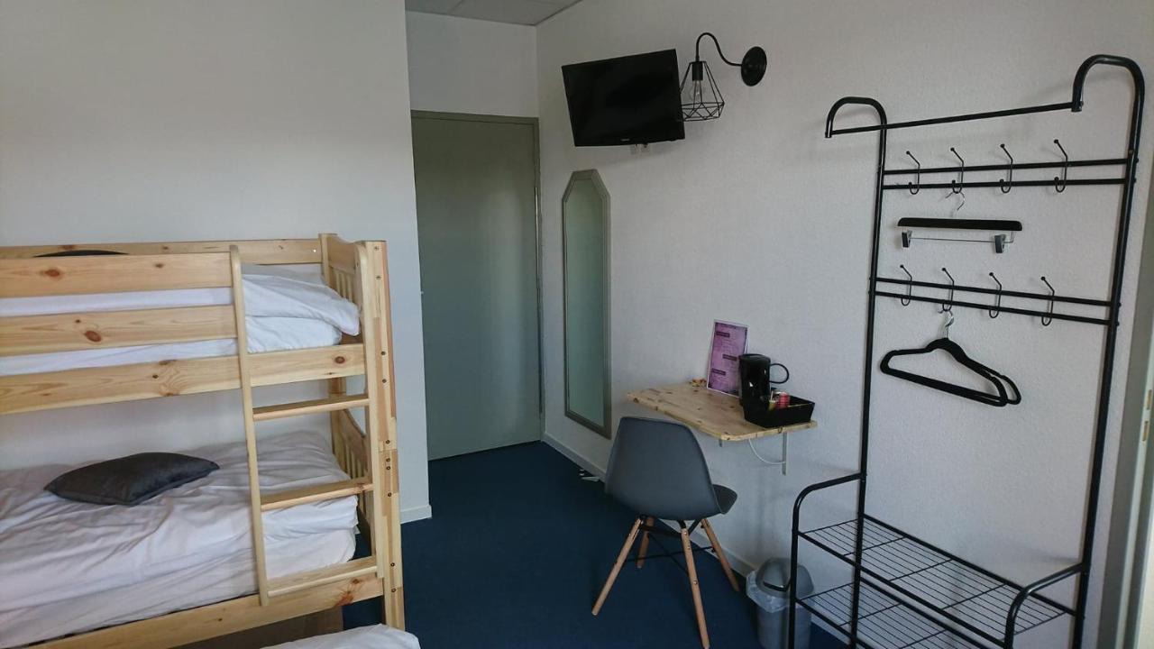 Hotel Les Deux Porches Verrieres  Екстериор снимка