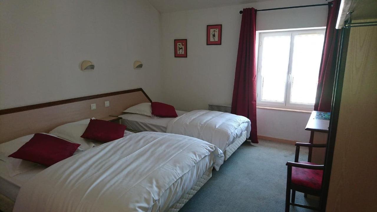 Hotel Les Deux Porches Verrieres  Екстериор снимка